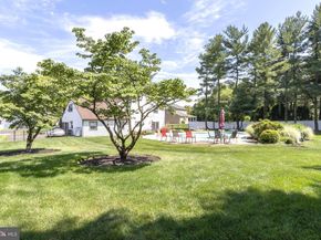 36 Summer Place, Huntingdon Valley PA 19006