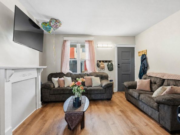 1322 N Hobart Street, Philadelphia PA 19131