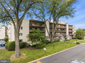 7400 Lakeview Drive N404, Bethesda MD 20817