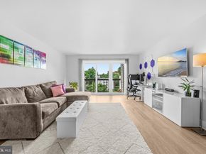 7400 Lakeview Drive N404, Bethesda MD 20817