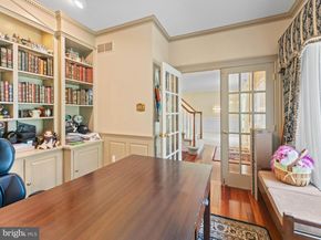 1424 Ridgewood Lane, Newtown PA 18940