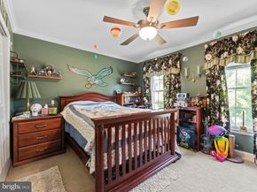 1424 Ridgewood Lane, Newtown PA 18940