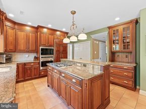 1424 Ridgewood Lane, Newtown PA 18940