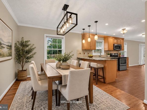 128 Briarwood Court, Sterling VA 20164