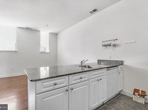 1001 Chestnut Street 1003W, Philadelphia PA 19107