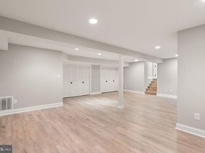3667 N Harrison Street, Arlington VA 22207