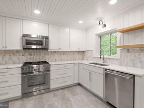 3667 N Harrison Street, Arlington VA 22207