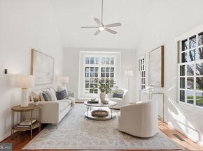 1285 Lamplighter Way, Reston VA 20194