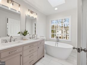 1285 Lamplighter Way, Reston VA 20194