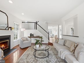 1285 Lamplighter Way, Reston VA 20194