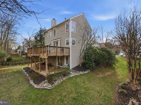 1285 Lamplighter Way, Reston VA 20194