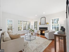 1285 Lamplighter Way, Reston VA 20194