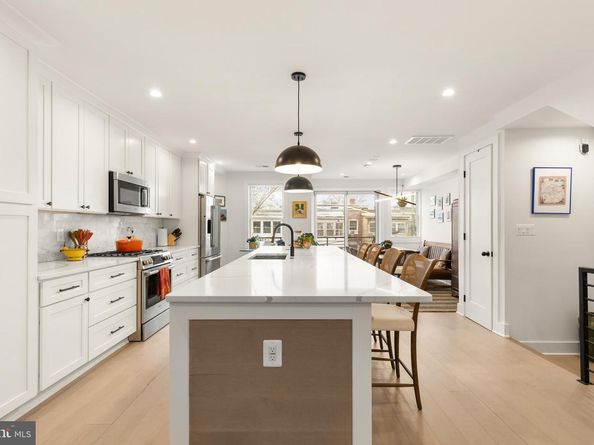 632 Rock Creek Church Rd NW 2, Washington DC 20010