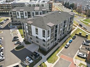 12875 Mosaic Park Way 4X, Herndon VA 20171