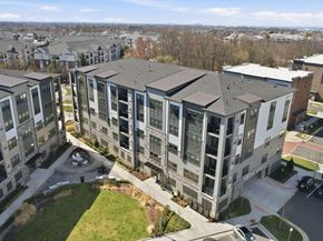 12875 Mosaic Park Way 4X, Herndon VA 20171