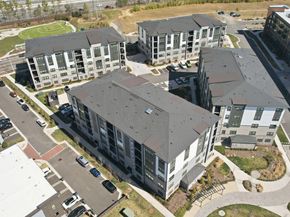 12875 Mosaic Park Way 4X, Herndon VA 20171