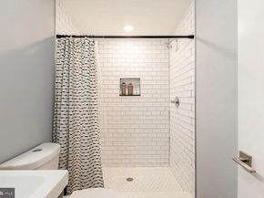 711 Mercy Street, Philadelphia PA 19148