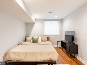 711 Mercy Street, Philadelphia PA 19148
