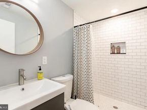 711 Mercy Street, Philadelphia PA 19148