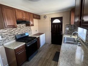 7640 Fairfield Street, Philadelphia PA 19152