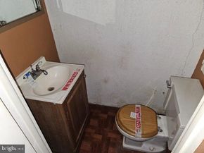 7655 Woolston Avenue, Philadelphia PA 19150