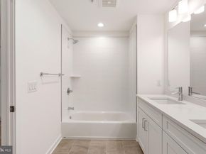 3208 Parkview Walk, Philadelphia PA 19125