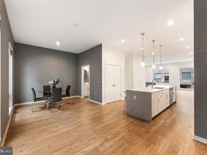 3208 Parkview Walk, Philadelphia PA 19125