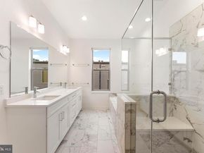 3208 Parkview Walk, Philadelphia PA 19125