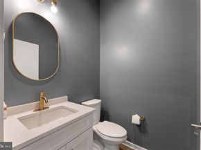 3208 Parkview Walk, Philadelphia PA 19125