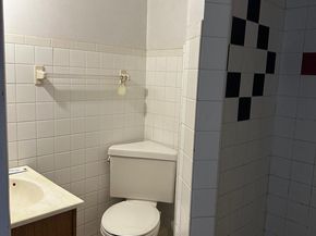 1447 S 9TH Street, Philadelphia PA 19147