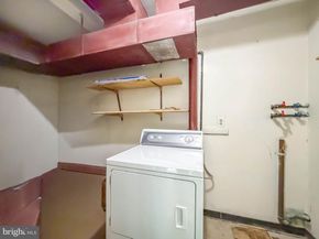 44303 Delaire Landing Road 303, Philadelphia PA 19114