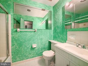 44303 Delaire Landing Road 303, Philadelphia PA 19114