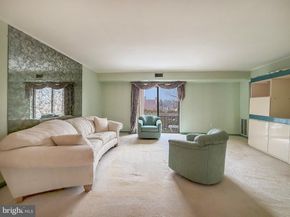 44303 Delaire Landing Road 303, Philadelphia PA 19114