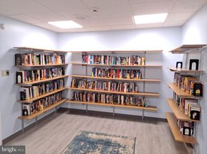 44303 Delaire Landing Road 303, Philadelphia PA 19114