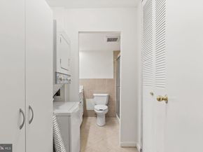 1901 John F Kennedy Boulevard 816, Philadelphia PA 19103