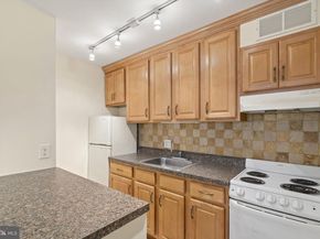 1901 John F Kennedy Boulevard 816, Philadelphia PA 19103