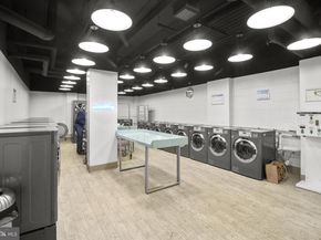 1901 John F Kennedy Boulevard 816, Philadelphia PA 19103