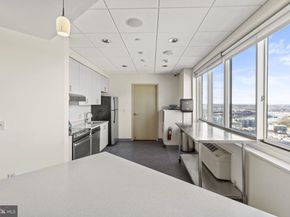 1901 John F Kennedy Boulevard 816, Philadelphia PA 19103