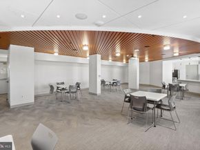 1901 John F Kennedy Boulevard 816, Philadelphia PA 19103