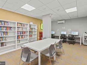 1901 John F Kennedy Boulevard 816, Philadelphia PA 19103