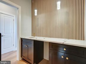 1939 N Leithgow Street, Philadelphia PA 19122