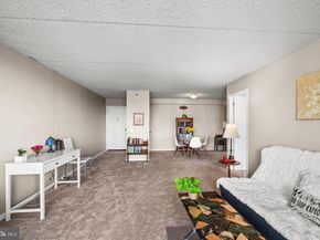 5911 Edsall Road 608, Alexandria VA 22304