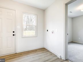 632 Greenhill Road, Sharon Hill PA 19079