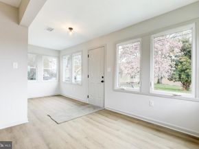 632 Greenhill Road, Sharon Hill PA 19079