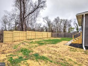 632 Greenhill Road, Sharon Hill PA 19079