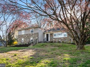 319 Crestview Circle, Media PA 19063