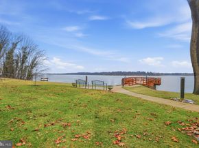 5100 Convent Lane 104, Philadelphia PA 19114