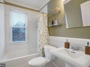 922 S Washington Street 311, Alexandria VA 22314