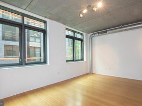 1352 South Street 213, Philadelphia PA 19147