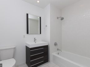 1352 South Street 213, Philadelphia PA 19147